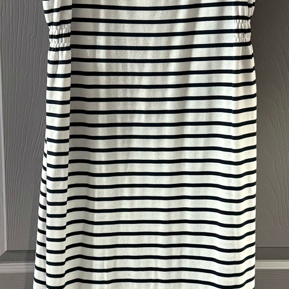 Jumper dress, T-shirt material, soft and comfortable elastic cinched waist. - Picture 8 of 8